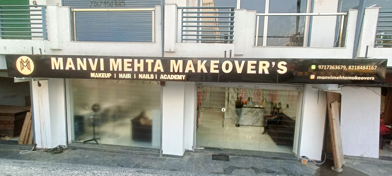 Cover photo of Manvi Mehta Makeovers